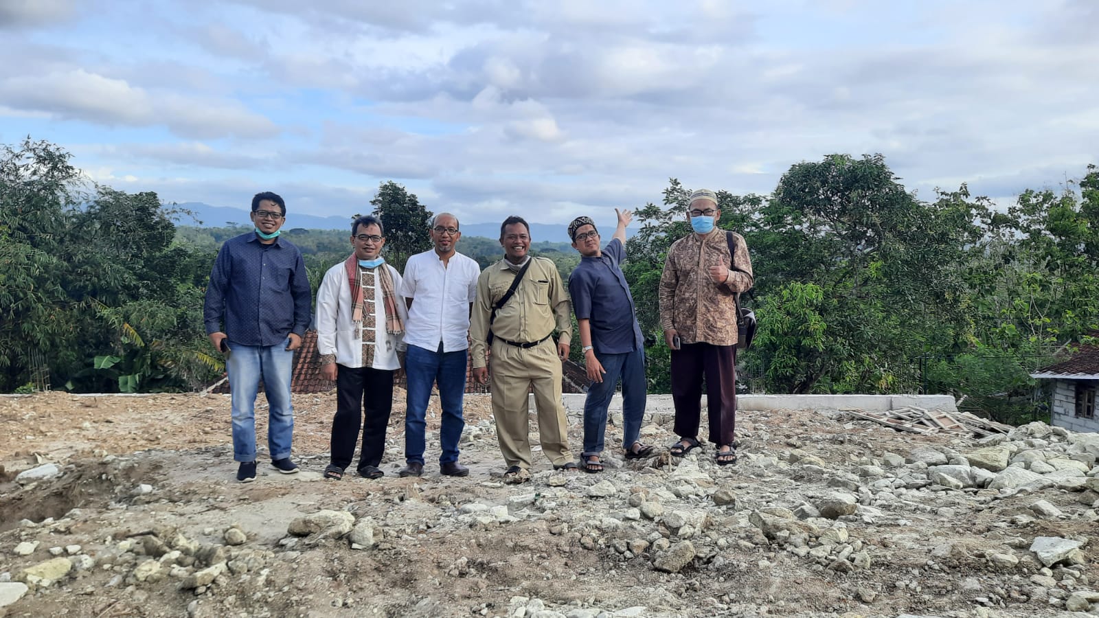 LWI PW Yogyakarta melakukan kunjungan Ke Proyek Wakaf Ikadi di Gunung Kidul